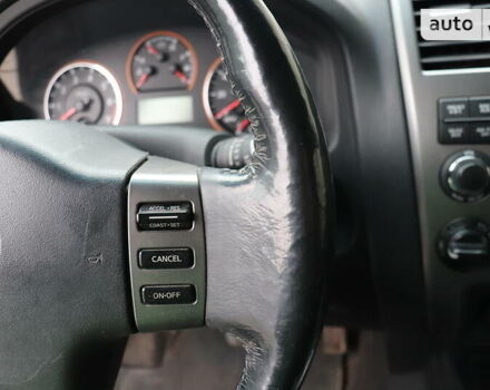 Черный Ниссан Армада, объемом двигателя 5.56 л и пробегом 191 тыс. км за 14999 $, фото 15 на Automoto.ua