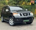 Черный Ниссан Армада, объемом двигателя 5.55 л и пробегом 180 тыс. км за 10900 $, фото 3 на Automoto.ua