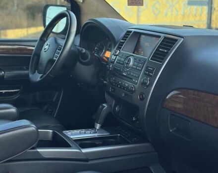 Серый Ниссан Армада, объемом двигателя 5.55 л и пробегом 135 тыс. км за 18450 $, фото 15 на Automoto.ua