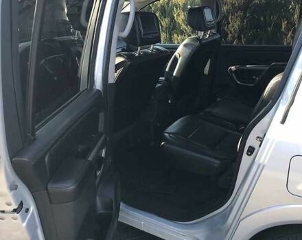 Ниссан Армада 2014 в Одессе на Automoto.ua Серый Ниссан Армада, объемом двигателя 5.6 л и пробегом 232 тыс. км за 15500 $, фото 11 на Automoto.ua