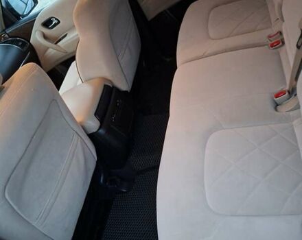 Серый Ниссан Армада, объемом двигателя 5.55 л и пробегом 179 тыс. км за 28500 $, фото 17 на Automoto.ua