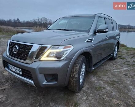 Серый Ниссан Армада, объемом двигателя 5.55 л и пробегом 179 тыс. км за 28500 $, фото 3 на Automoto.ua