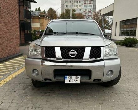 Сірий Ніссан Armada, об'ємом двигуна 5.6 л та пробігом 230 тис. км за 11500 $, фото 1 на Automoto.ua