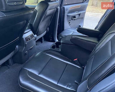 Синій Ніссан Armada, об'ємом двигуна 5.55 л та пробігом 126 тис. км за 15000 $, фото 17 на Automoto.ua