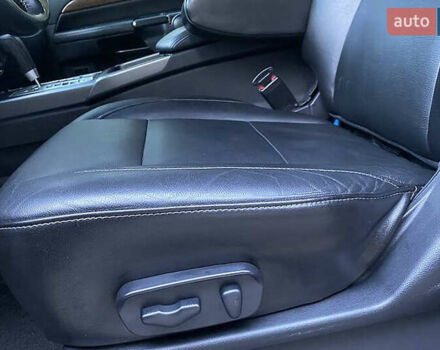 Синій Ніссан Armada, об'ємом двигуна 5.55 л та пробігом 126 тис. км за 15000 $, фото 12 на Automoto.ua