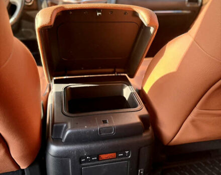 Синий Ниссан Армада, объемом двигателя 5.6 л и пробегом 85 тыс. км за 35500 $, фото 43 на Automoto.ua