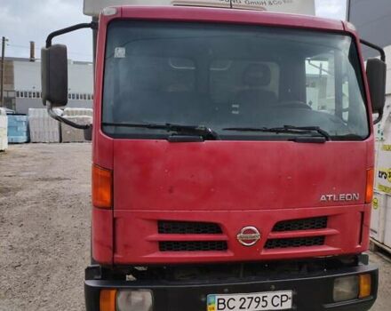Красный Ниссан Атлеон, объемом двигателя 2.95 л и пробегом 450 тыс. км за 6500 $, фото 1 на Automoto.ua