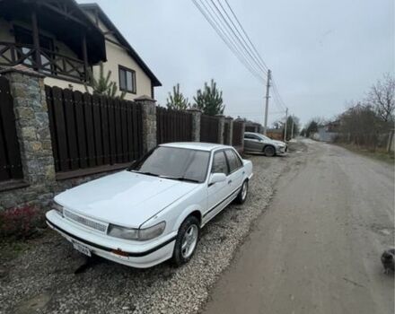 Белый Ниссан Блюберд, объемом двигателя 1.6 л и пробегом 400 тыс. км за 800 $, фото 2 на Automoto.ua