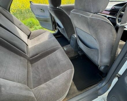 Белый Ниссан Блюберд, объемом двигателя 1.8 л и пробегом 210 тыс. км за 2000 $, фото 9 на Automoto.ua