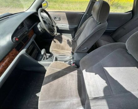 Белый Ниссан Блюберд, объемом двигателя 1.8 л и пробегом 210 тыс. км за 2000 $, фото 14 на Automoto.ua