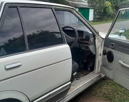 Білий Ніссан Блюберд, об'ємом двигуна 1.8 л та пробігом 198 тис. км за 700 $, фото 6 на Automoto.ua
