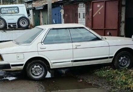 Білий Ніссан Блюберд, об'ємом двигуна 0 л та пробігом 185 тис. км за 3569 $, фото 2 на Automoto.ua