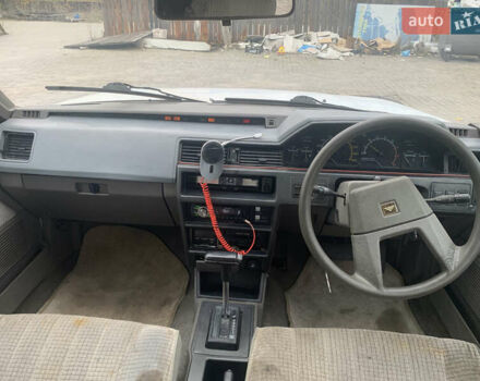 Белый Ниссан Блюберд, объемом двигателя 1.81 л и пробегом 184 тыс. км за 1800 $, фото 4 на Automoto.ua