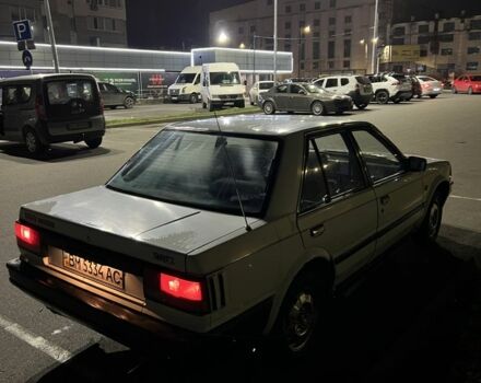 Белый Ниссан Блюберд, объемом двигателя 2 л и пробегом 300 тыс. км за 691 $, фото 3 на Automoto.ua