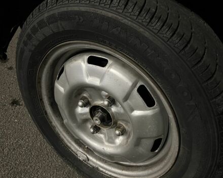 Белый Ниссан Блюберд, объемом двигателя 2 л и пробегом 300 тыс. км за 691 $, фото 7 на Automoto.ua