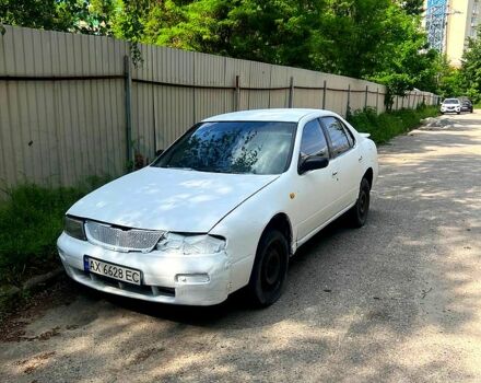 Білий Ніссан Блюберд, об'ємом двигуна 2 л та пробігом 114 тис. км за 850 $, фото 3 на Automoto.ua