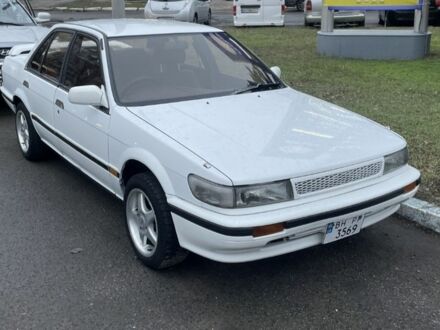 Белый Ниссан Блюберд, объемом двигателя 1.6 л и пробегом 320 тыс. км за 600 $, фото 1 на Automoto.ua