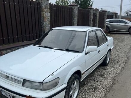 Белый Ниссан Блюберд, объемом двигателя 1.6 л и пробегом 400 тыс. км за 800 $, фото 1 на Automoto.ua