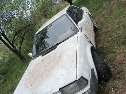 Ніссан Блюберд 1987 у Изюме на Automoto.ua Білий Ніссан Блюберд, об'ємом двигуна 2 л та пробігом 345 тис. км за 362 $, фото 1 на Automoto.ua