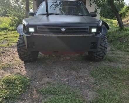 Чорний Ніссан Блюберд, об'ємом двигуна 2 л та пробігом 333 тис. км за 1400 $, фото 4 на Automoto.ua