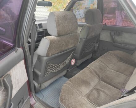 Красный Ниссан Блюберд, объемом двигателя 2 л и пробегом 40 тыс. км за 550 $, фото 5 на Automoto.ua