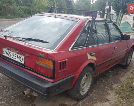 Красный Ниссан Блюберд, объемом двигателя 1.6 л и пробегом 380 тыс. км за 500 $, фото 4 на Automoto.ua