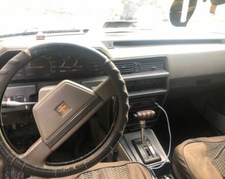 Серый Ниссан Блюберд, объемом двигателя 1.8 л и пробегом 75 тыс. км за 450 $, фото 4 на Automoto.ua