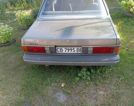 Серый Ниссан Блюберд, объемом двигателя 1.8 л и пробегом 160 тыс. км за 571 $, фото 3 на Automoto.ua