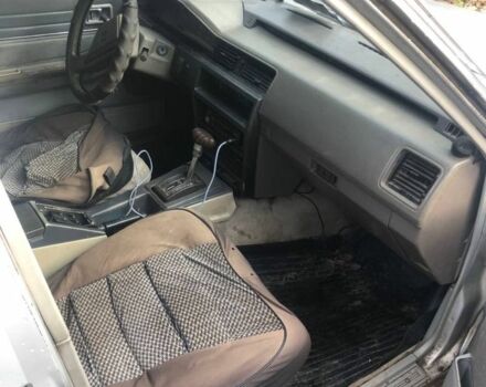 Серый Ниссан Блюберд, объемом двигателя 1.8 л и пробегом 75 тыс. км за 450 $, фото 5 на Automoto.ua