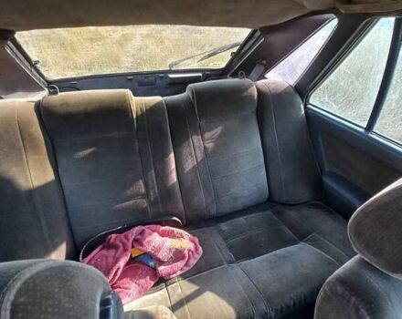 Сірий Ніссан Блюберд, об'ємом двигуна 2 л та пробігом 347 тис. км за 800 $, фото 5 на Automoto.ua