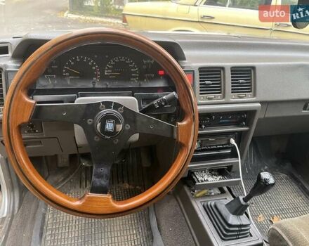 Серый Ниссан Блюберд, объемом двигателя 2 л и пробегом 250 тыс. км за 1600 $, фото 9 на Automoto.ua