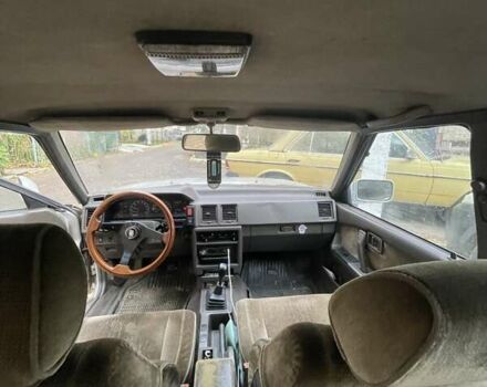 Серый Ниссан Блюберд, объемом двигателя 2 л и пробегом 250 тыс. км за 1600 $, фото 5 на Automoto.ua