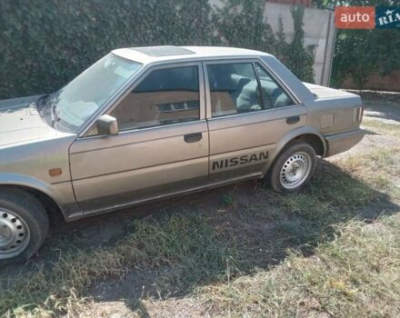 Сірий Ніссан Блюберд, об'ємом двигуна 1.6 л та пробігом 300 тис. км за 700 $, фото 1 на Automoto.ua