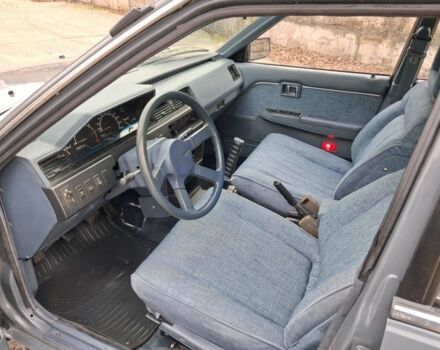 Сірий Ніссан Блюберд, об'ємом двигуна 2 л та пробігом 583 тис. км за 1200 $, фото 14 на Automoto.ua