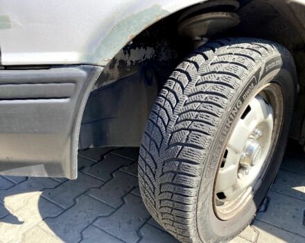 Сірий Ніссан Блюберд, об'ємом двигуна 2 л та пробігом 250 тис. км за 2000 $, фото 17 на Automoto.ua