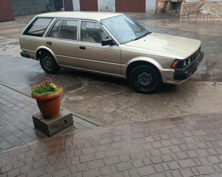 Серый Ниссан Блюберд, объемом двигателя 0 л и пробегом 220 тыс. км за 812 $, фото 4 на Automoto.ua