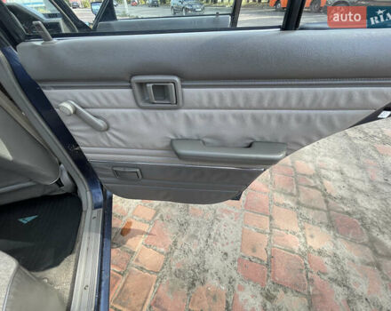 Синий Ниссан Блюберд, объемом двигателя 1.8 л и пробегом 140 тыс. км за 5000 $, фото 5 на Automoto.ua