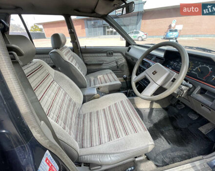 Синий Ниссан Блюберд, объемом двигателя 1.8 л и пробегом 140 тыс. км за 5000 $, фото 15 на Automoto.ua