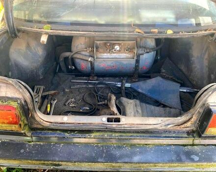 Синий Ниссан Блюберд, объемом двигателя 2 л и пробегом 400 тыс. км за 400 $, фото 2 на Automoto.ua