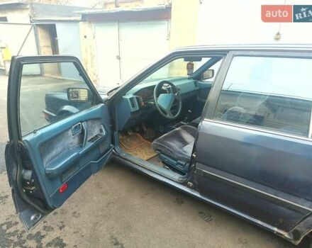 Синий Ниссан Блюберд, объемом двигателя 2 л и пробегом 230 тыс. км за 1700 $, фото 8 на Automoto.ua