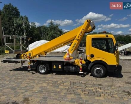 Жовтий Ніссан Кабстар, об'ємом двигуна 2.5 л та пробігом 72 тис. км за 60603 $, фото 5 на Automoto.ua
