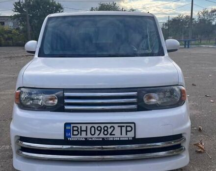 Белый Ниссан Куб, объемом двигателя 1.8 л и пробегом 180 тыс. км за 5700 $, фото 1 на Automoto.ua