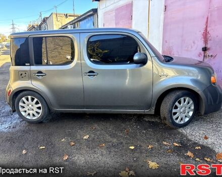Серый Ниссан Куб, объемом двигателя 1.8 л и пробегом 300 тыс. км за 4700 $, фото 1 на Automoto.ua