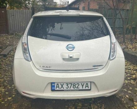 Білий Ніссан Інша, об'ємом двигуна 0 л та пробігом 155 тис. км за 10500 $, фото 3 на Automoto.ua