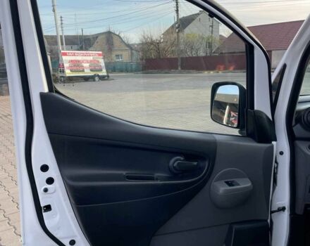 Білий Ніссан Інша, об'ємом двигуна 0 л та пробігом 126 тис. км за 8200 $, фото 7 на Automoto.ua