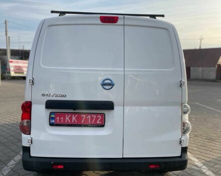 Білий Ніссан Інша, об'ємом двигуна 0 л та пробігом 126 тис. км за 8200 $, фото 5 на Automoto.ua