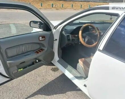 Білий Ніссан Інша, об'ємом двигуна 2 л та пробігом 20 тис. км за 1900 $, фото 2 на Automoto.ua