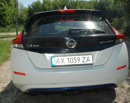 Білий Ніссан Інша, об'ємом двигуна 0 л та пробігом 243 тис. км за 9000 $, фото 3 на Automoto.ua