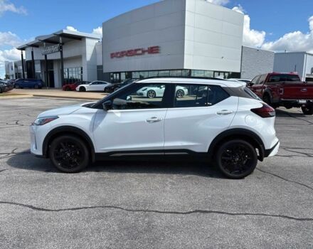 Білий Ніссан Інша, об'ємом двигуна 1.6 л та пробігом 16 тис. км за 12000 $, фото 4 на Automoto.ua