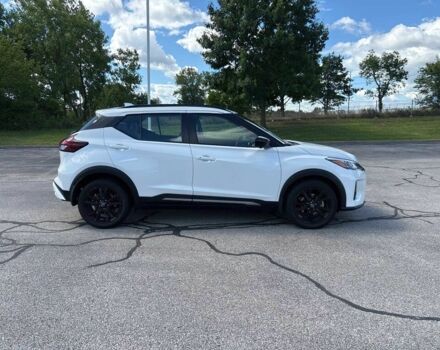 Білий Ніссан Інша, об'ємом двигуна 1.6 л та пробігом 16 тис. км за 12000 $, фото 3 на Automoto.ua